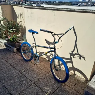 Bicicleta BMX BH Shark Cromada