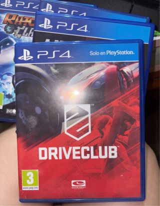 PS4 (PlayStation 4) Negra + Mando + 4 Juegos