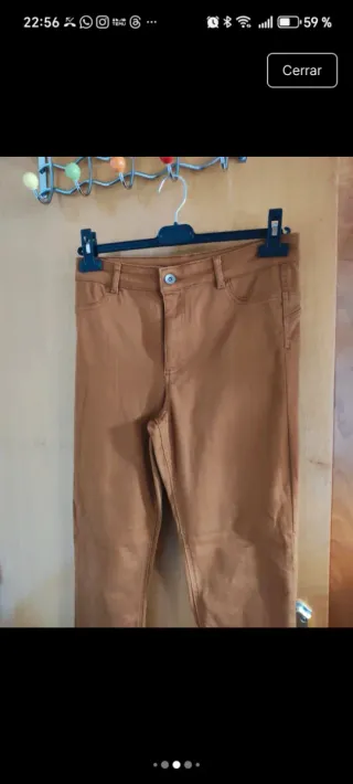 Pantalón elástico marrón