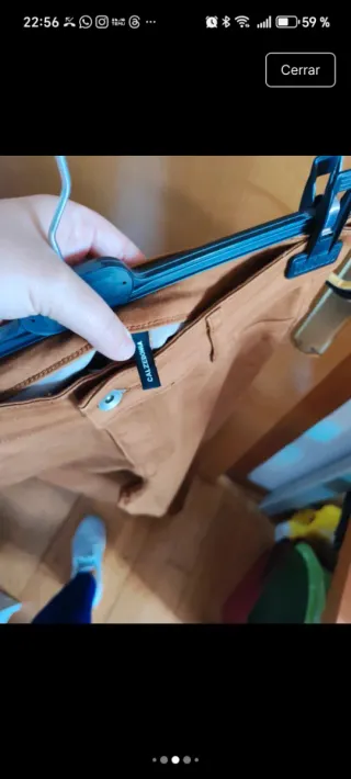 Pantalón elástico marrón