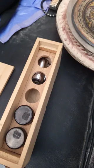 Microscopio Antiguo de Madera