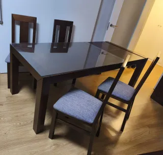 Mesa comedor madera y cristal nogal