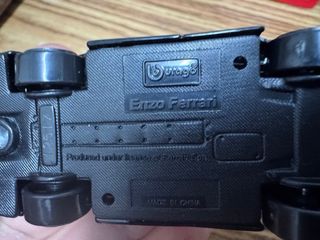 Bburago Ferrari Enzo Ferrari 1/64  licencia nuevo