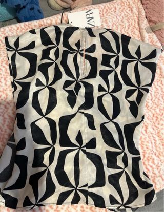 Blusa Zara satinada estampado floral