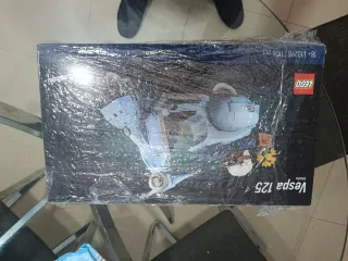 Empaquetado LEGO Vespa 125 10298