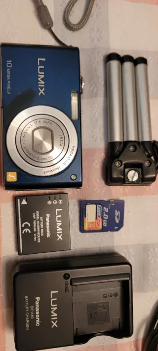 Fotocamera Digitale Panasonic Lumix + Accessori