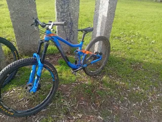 Cuadro Bici Enduro Giant Azul/Naranja