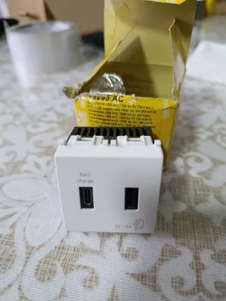 Vimar Alimentatore USB A+C 15W