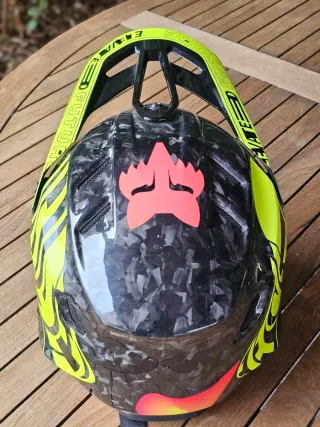 Capacete Fox V3 RS Carbon Elevated Ltd Edt. Tam. M