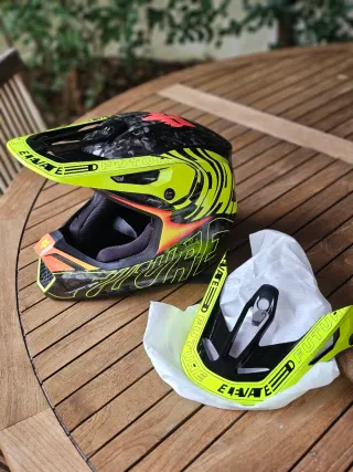 Capacete Fox V3 RS Carbon Elevated Ltd Edt. Tam. M
