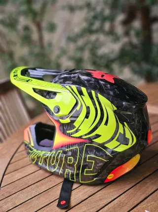 Capacete Fox V3 RS Carbon Elevated Ltd Edt. Tam. M