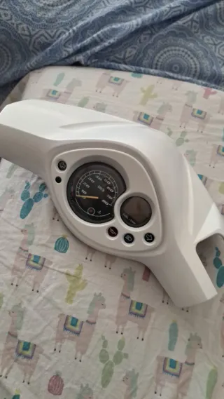 Cabezón Yamaha Jog Blanco