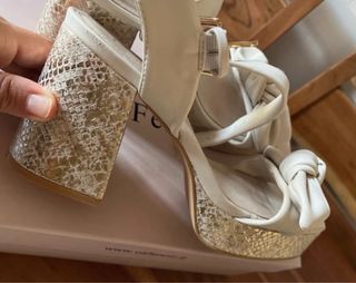 Sandali CafèNoir Beige con Fiocco