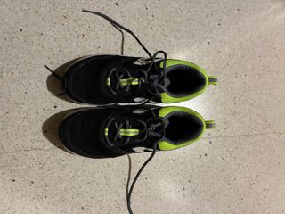 Zapatillas Kalenji Correr Negro y Amarillo