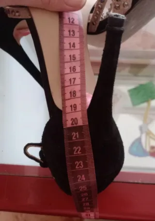 Zapatos Zara Tacón Beige/Negro Talla 39