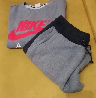 Conjunto Chándal Nike Air color gris