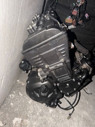 Motor Yamaha R1 2008 Negro