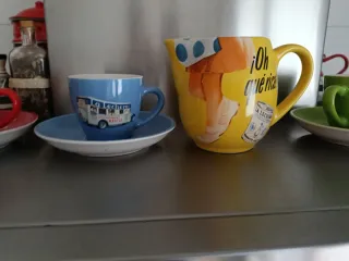 Juego de café lechera amarillo y verde