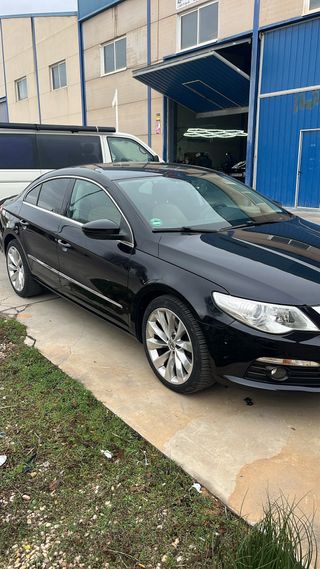 Volkswagen Passat CC 2011