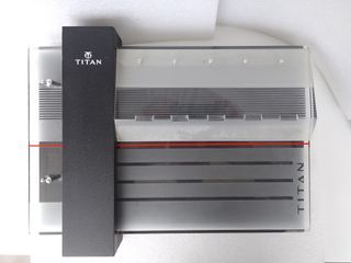 4 EXPOSITORES CASIO Y 1 TITAN