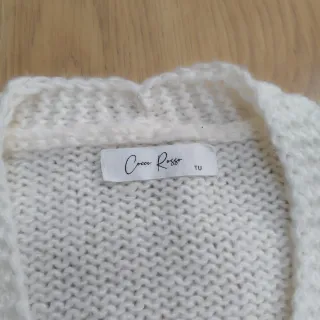 Casaco Cocco Rosso creme com flores