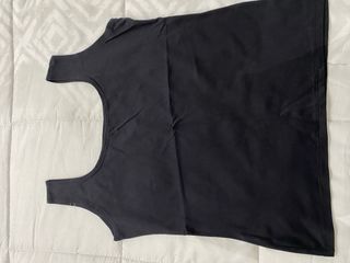 Camiseta negra tirantes anchos