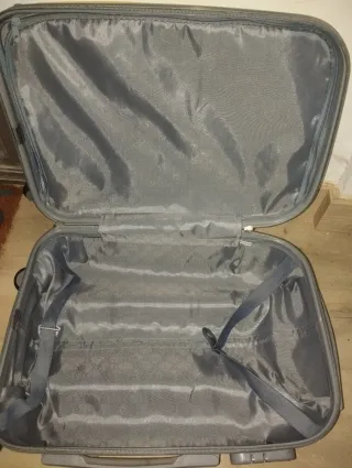 Maleta de cabina con ruedas amarilla