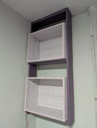 Estantería Decorativa Morada y blanca