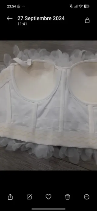 Top blanco volumen