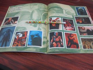 ALBUM DE CROMOS FACSIMIL MANSION DEL TERROR ASTON