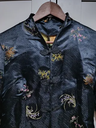 Chaqueta Oriental Negra Bordada