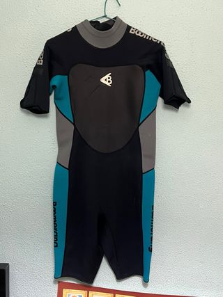 Neopreno Quiksilver y boomerang