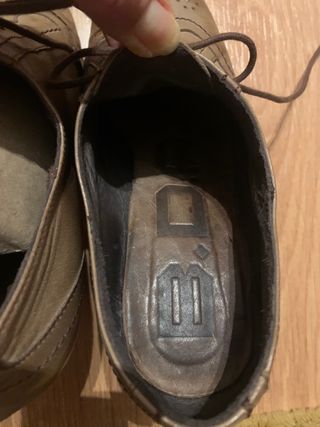 Zapatos B.O.E Piel auténtica veis oscuro