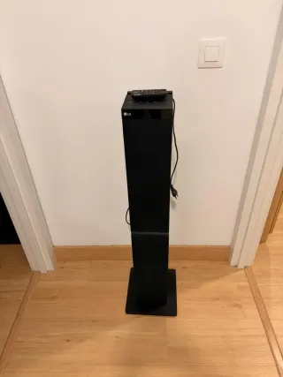 Altavoz Torre LG Negro