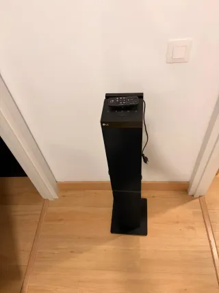 Altavoz Torre LG Negro