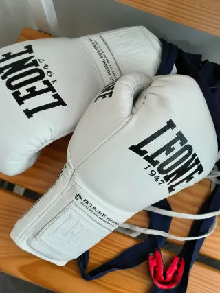 Luvas de Boxe Leone 1947 Brancas