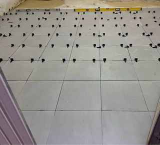 Instalación suelo porcelánico 60x60