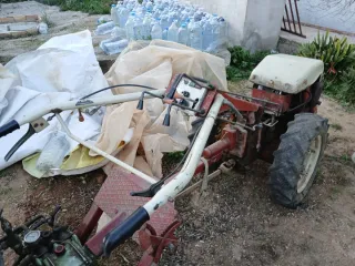 Motocultor Pasquali 973 con aperos
