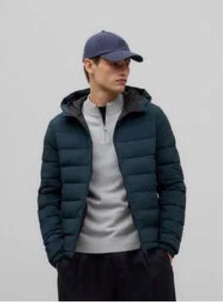 Chaqueta acolchada Adolfo Domínguez como nueva