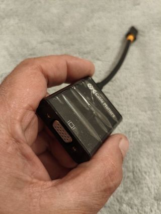 Adaptador Cable Matters Micro HDMI a VGA