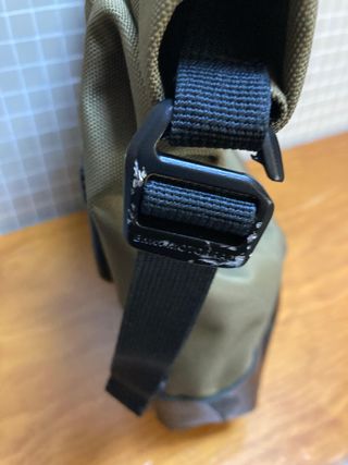 Mochila BMW Soulfuel 16L Verde e Preta - Motorrad