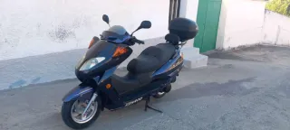 Scooter KENROD Azul Oscuro y Negro