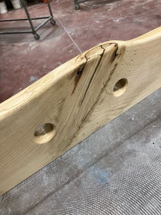 Portabottiglie verticale in castagno