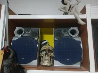 Altavoces JVC Azul y Plateado