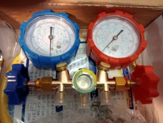 Manómetro A/A Azul y Rojo