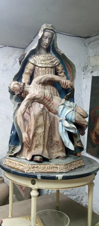 Antiguedades virgen la piedad siglo XVII
