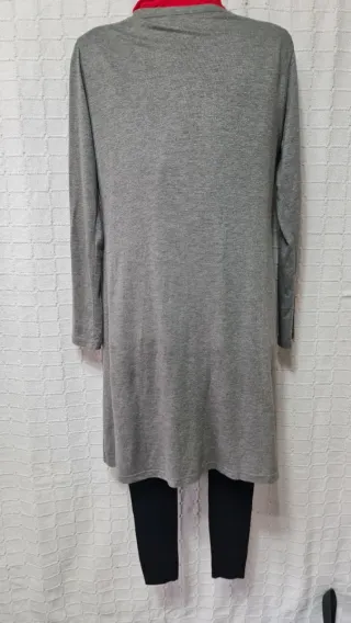 Chaqueta Shein gris y roja