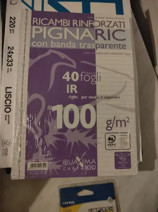 Set materiale scolastico disegno e colore