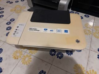 Stampante HP Beige e Nera