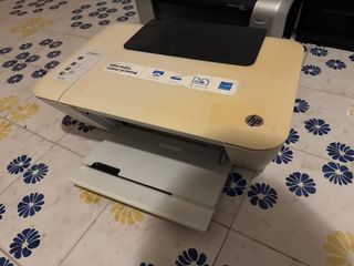 Stampante HP Beige e Nera